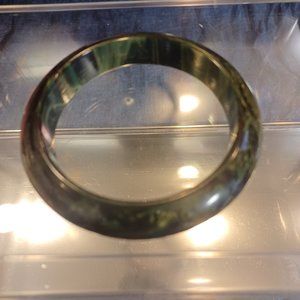 Final ...Last chance  AUTH Bakelite brac w orig tag 100%   $ donated to charity